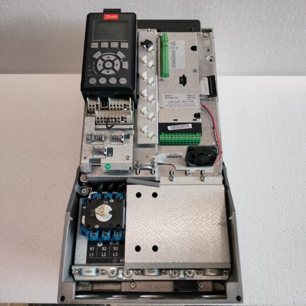 PH 2 DANFOSS FC-202P18KT4P55H5XGC1XXSXXXXANBXCXXXXDX AC DRIVE