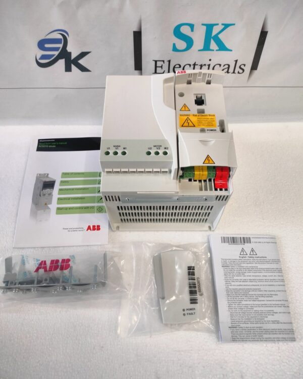 ACS 3 NEW ABB ACS310-03U-17A2-4 7.5Kw 10HP 3Phase AC DRIVE