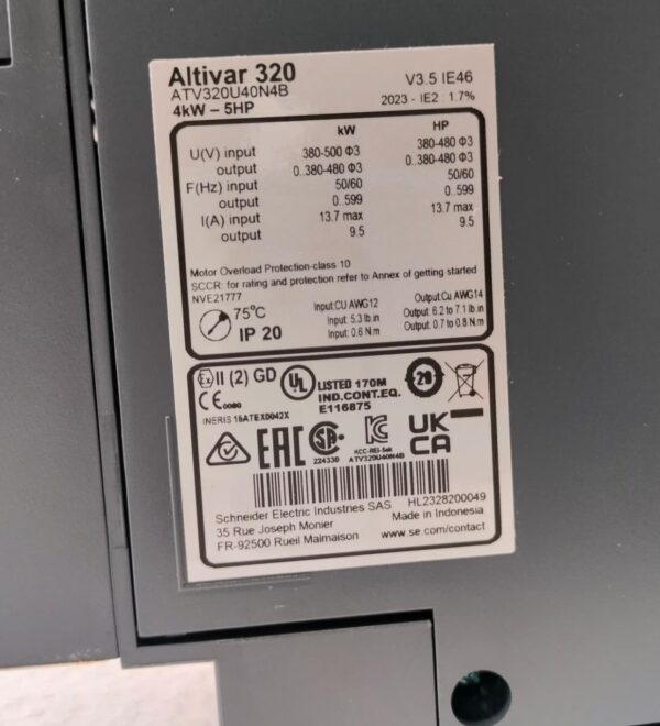 SCHNEIDER ELECTRIC ATV320U40N4B 4KW - 5HP 3 PHASE AC DRIVE