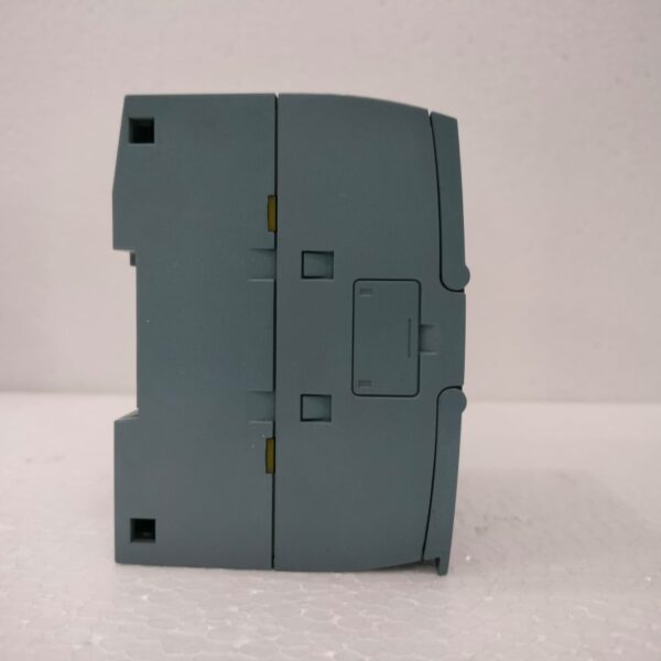 PLC 3 SIEMENS SIMATIC S7-1200 CPU 1212C DC/DC/RLY PLC
