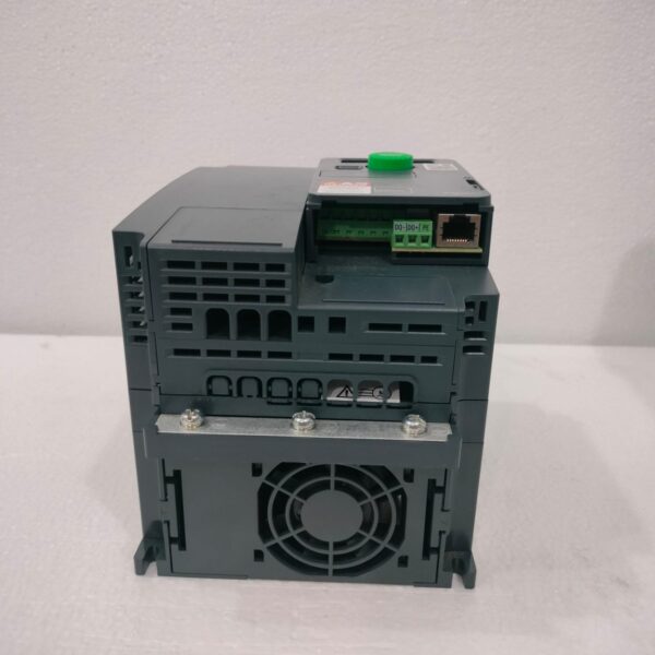 U 4 Schneider Electric ATV320U22N4C 2.2kW (3HP) 380–500V 3-Phase Ac Drive