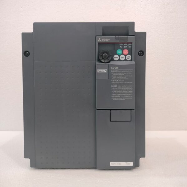 Y 2 Mitsubishi Electric FR-E740-300-EC 15kW 20HP 3-Phase AC Inverter Drive 380-480V